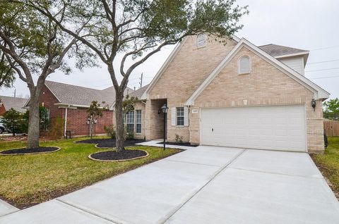 Photo of 12427 Shadowvista Drive, Houston, TX 77082 (MLS # 38700281)