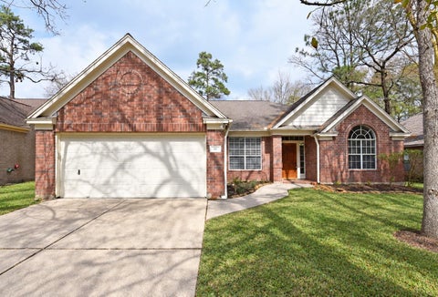 Photo of 18 Barn Lantern Place, The Woodlands, TX 77382 (MLS # 81205904)