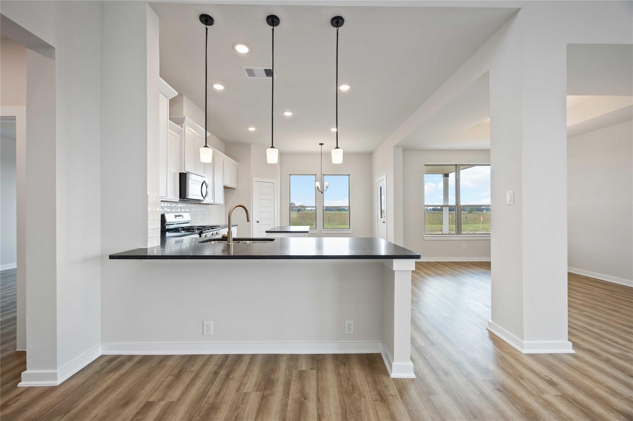 6711 Pelican Lane