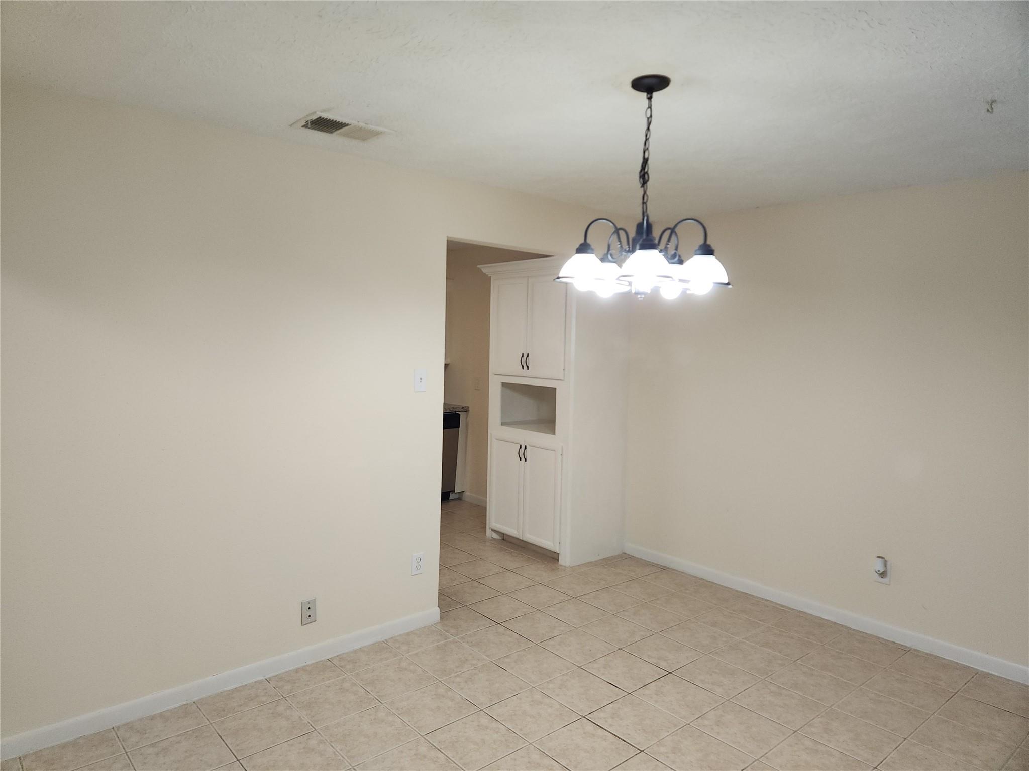 3315 Ashwyne Court