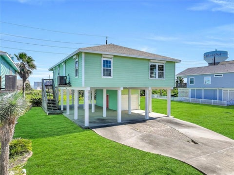 Photo of 22329 Vista Del Mar, Galveston, TX 77554 (MLS # 24048314)