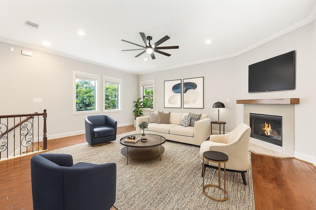 Photo of 1512 Thompson Street #3, Houston, TX 77007 (MLS # 28784904)