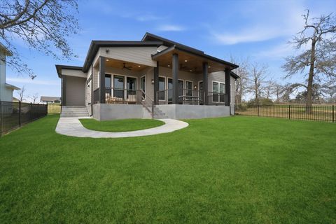 Photo of 255 Peninsula Drive, Livingston, TX 77351 (MLS # 10414348)