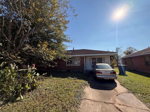 Tiny photo for 3048 Briarwick Lane, Houston, TX 77093 (MLS # 79095147)