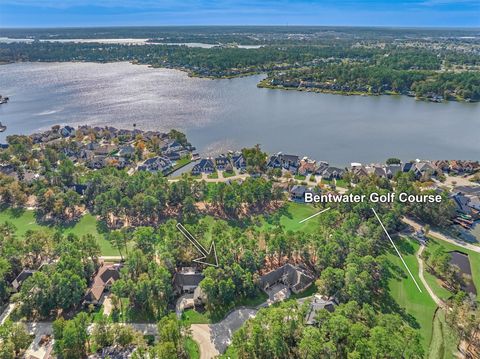 Photo of 3164 Bentwater Drive, Montgomery, TX 77356 (MLS # 51634342)