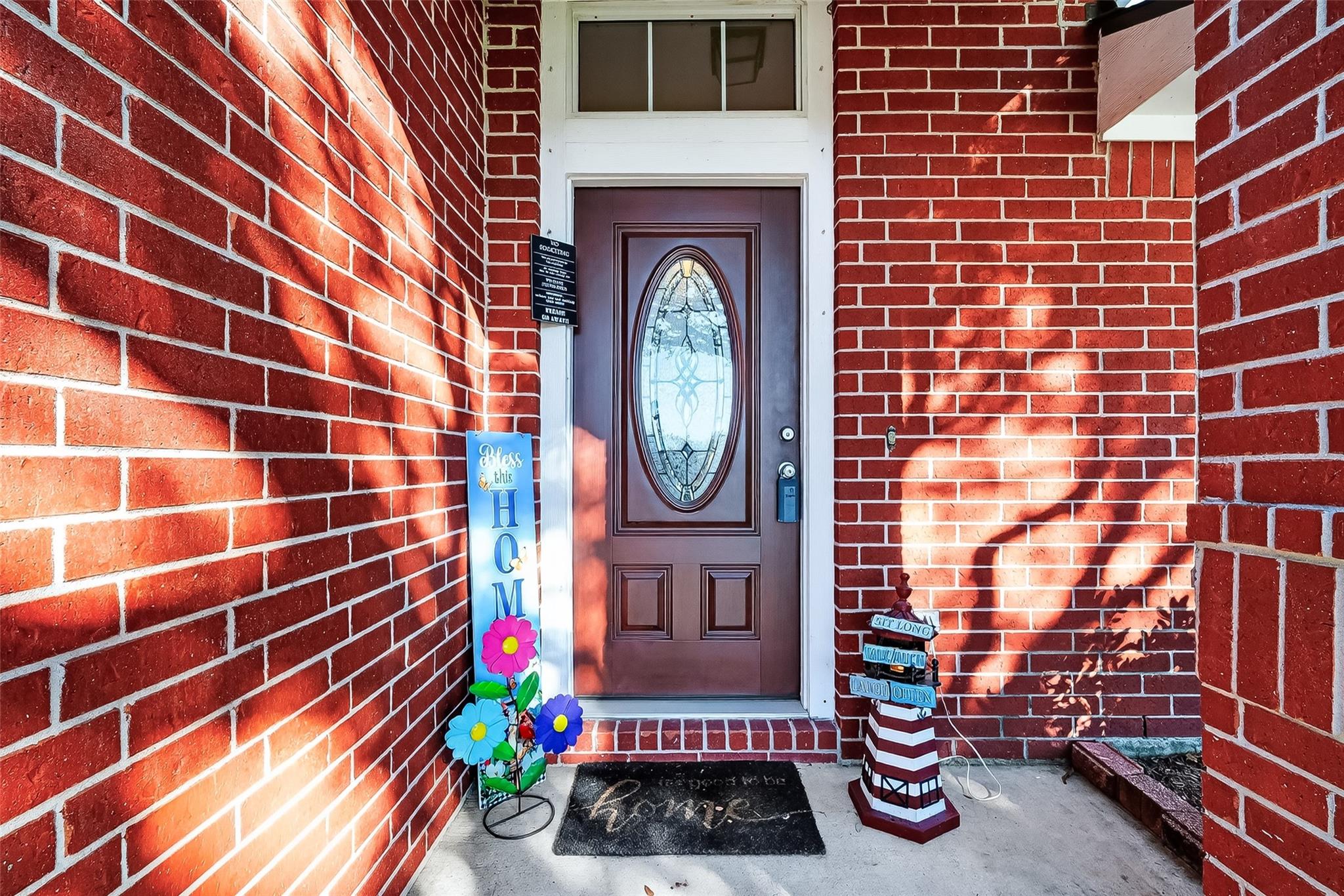 383 Livingstone Lane