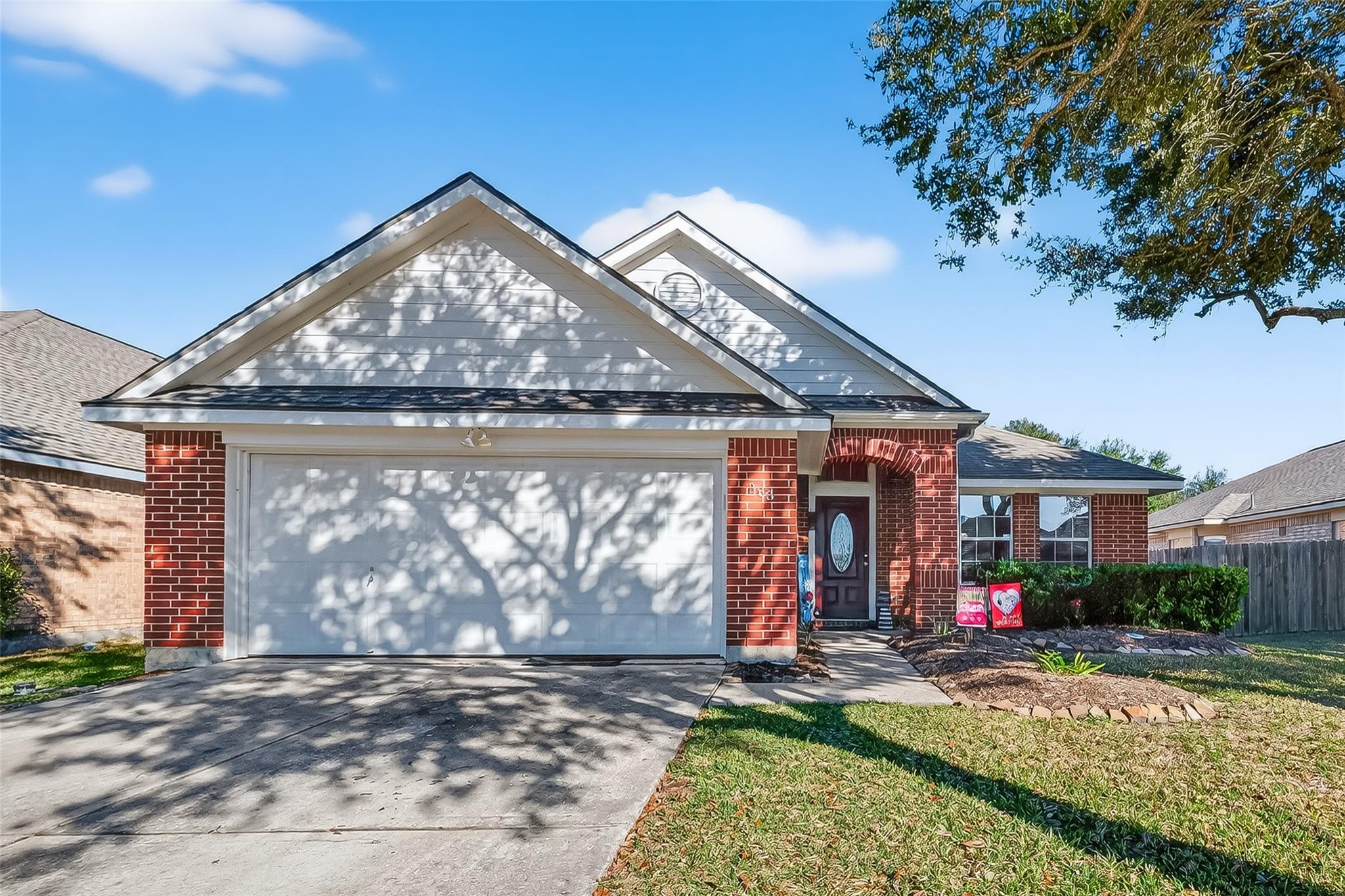 383 Livingstone Lane