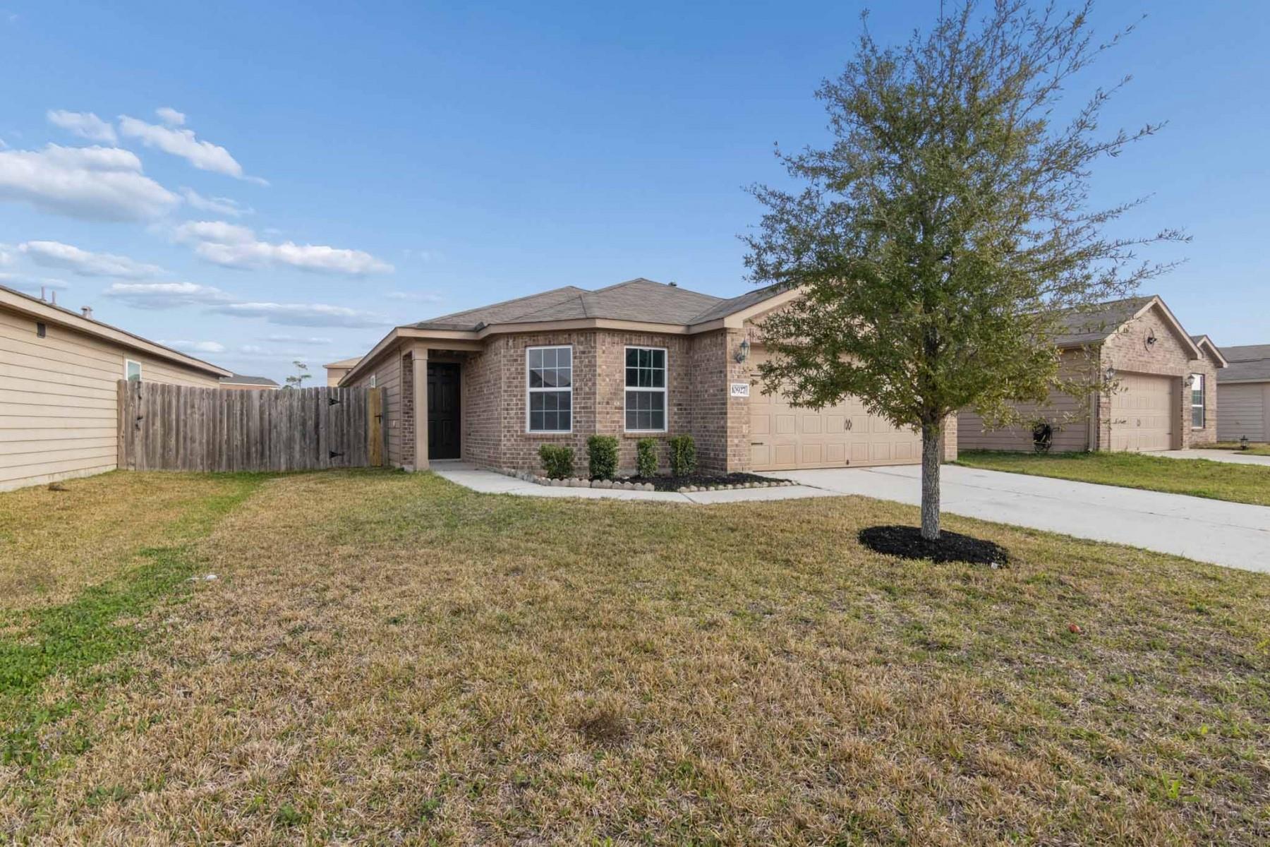 10927 Hillside Creek Drive