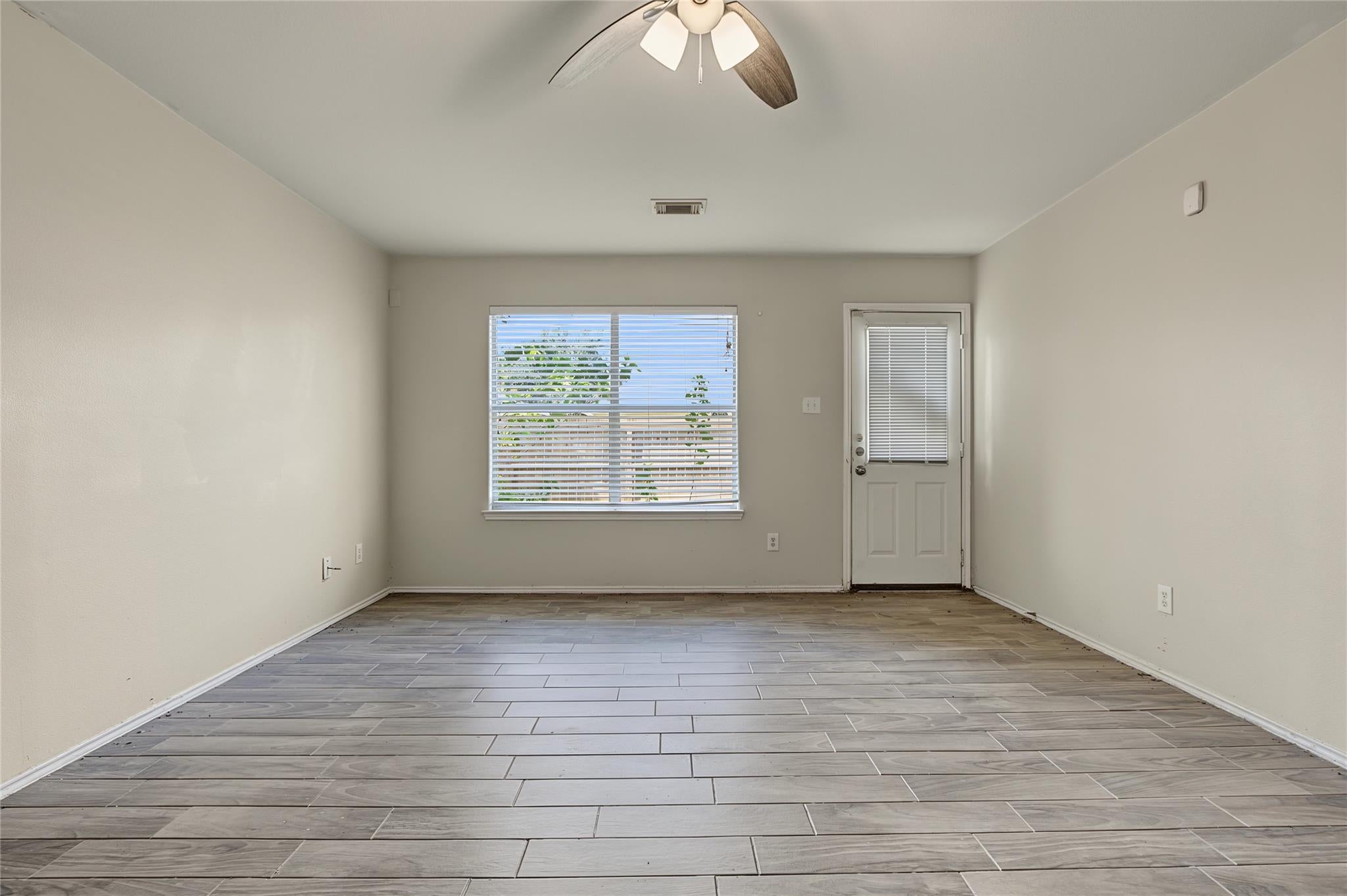 7615 Yucca Field Drive