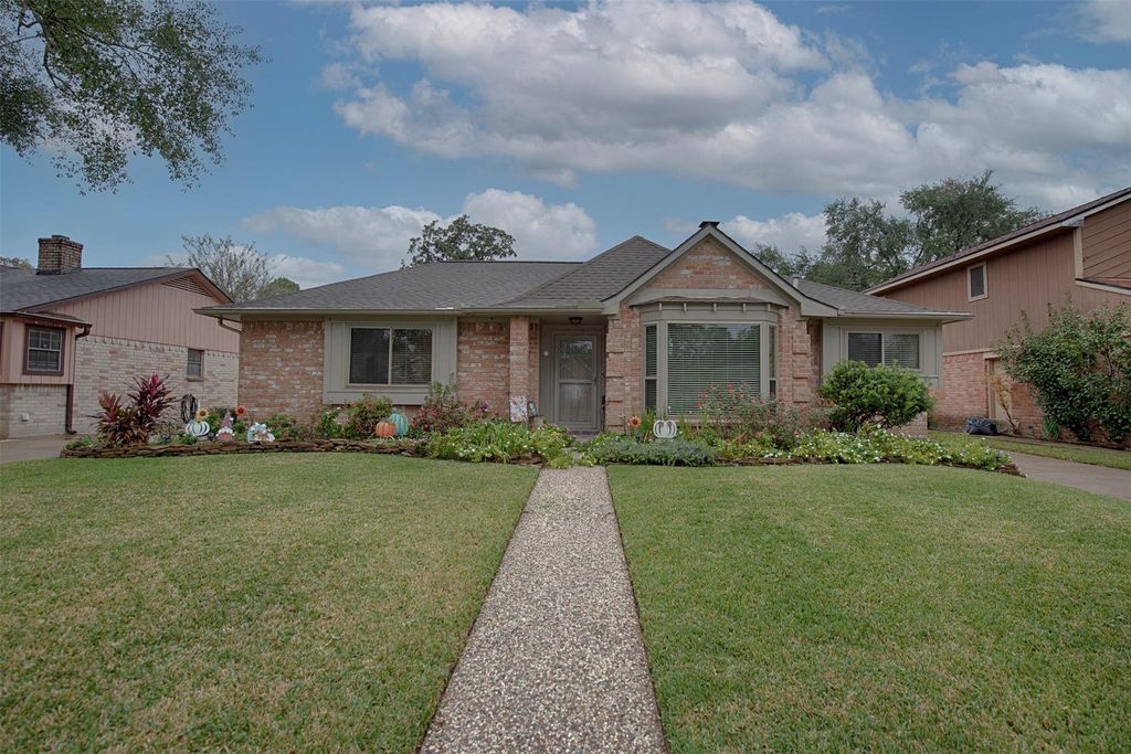 Photo of 15610 Lone Tree Drive, Houston, TX 77084 (MLS # 91692147)