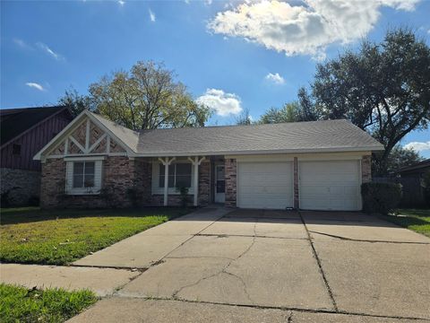 Photo of 11931 Tanager Street, Houston, TX 77072 (MLS # 7110709)