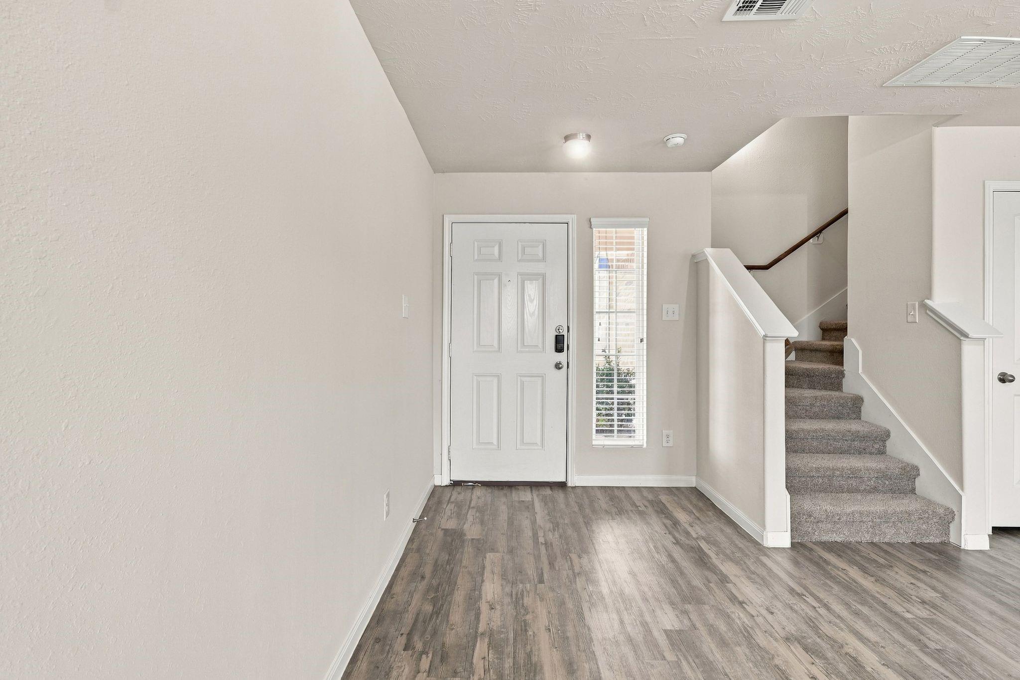 3307 Lake Como Court