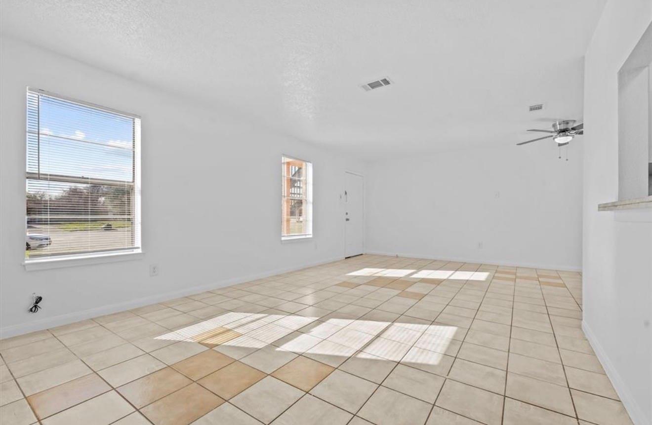 3428 Lantern Lane