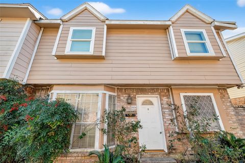 3834 Willow Springs Lane Houston TX 77080