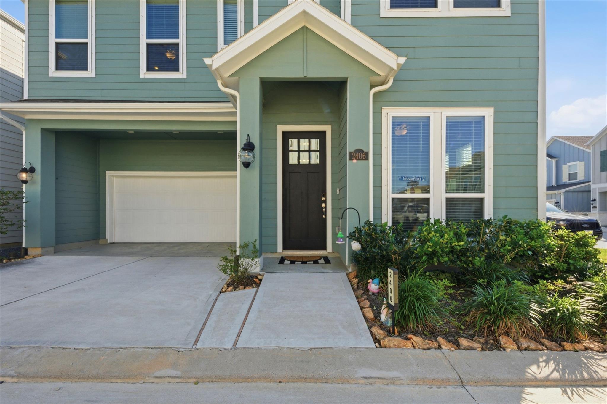 2406 Driftwood Trail