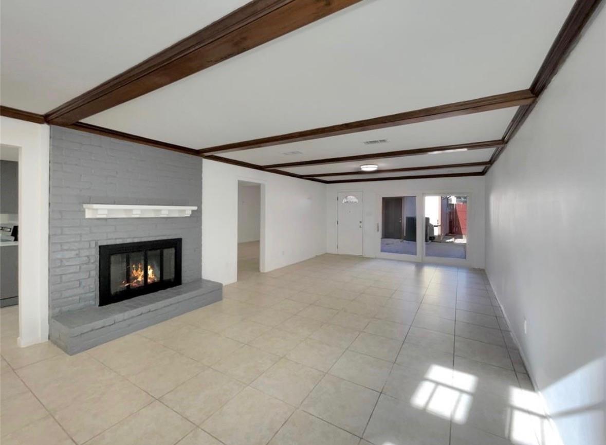 2805 Cambridge Lane
