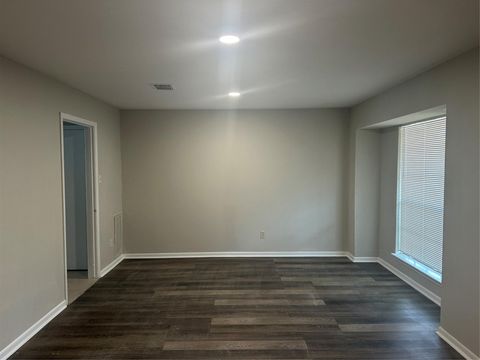 Tiny photo for 403 Mistywood Drive, Houston, TX 77090 (MLS # 9888949)