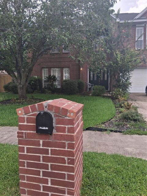 Homes For Rent - 7915 Wolfield Lane<br/> Houston, TX 77071