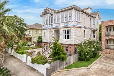 Photo of 1818 Broadway Street, Galveston, TX 77550 (MLS # 16130797)