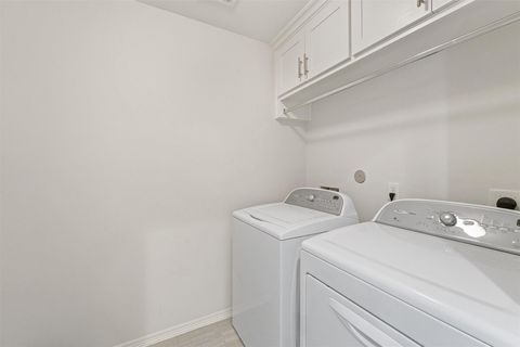 Tiny photo for 2107 Crockett Street, Houston, TX 77007 (MLS # 85485402)