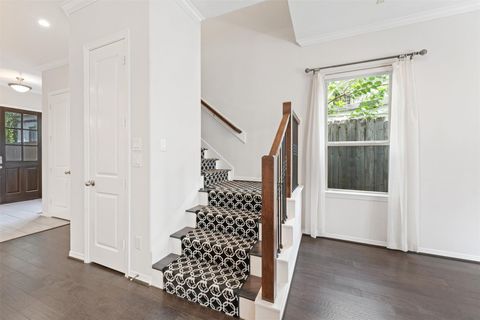 Tiny photo for 2107 Crockett Street, Houston, TX 77007 (MLS # 85485402)