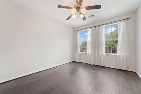 Tiny photo for 2107 Crockett Street, Houston, TX 77007 (MLS # 85485402)