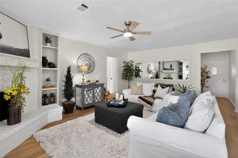 Tiny photo for 9802 Appleridge Drive, Houston, TX 77070 (MLS # 18307632)