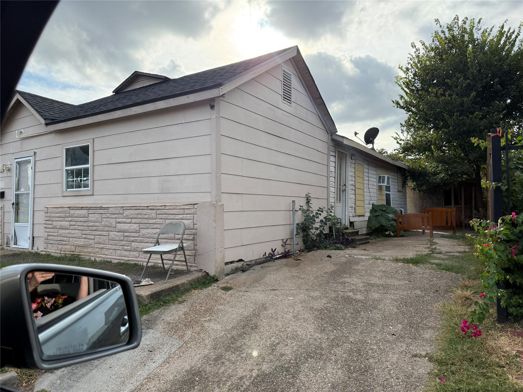 4011, 4017 Terry Street