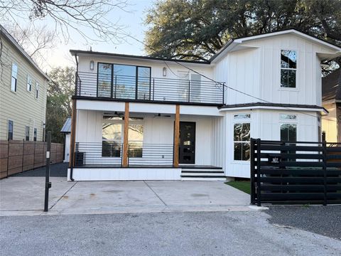 Photo of 1617 Common Street, Houston, TX 77009 (MLS # 77705973)