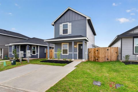 Photo of 12227 Shield Crest Ct Ct, Willis, TX 77378 (MLS # 76043945)