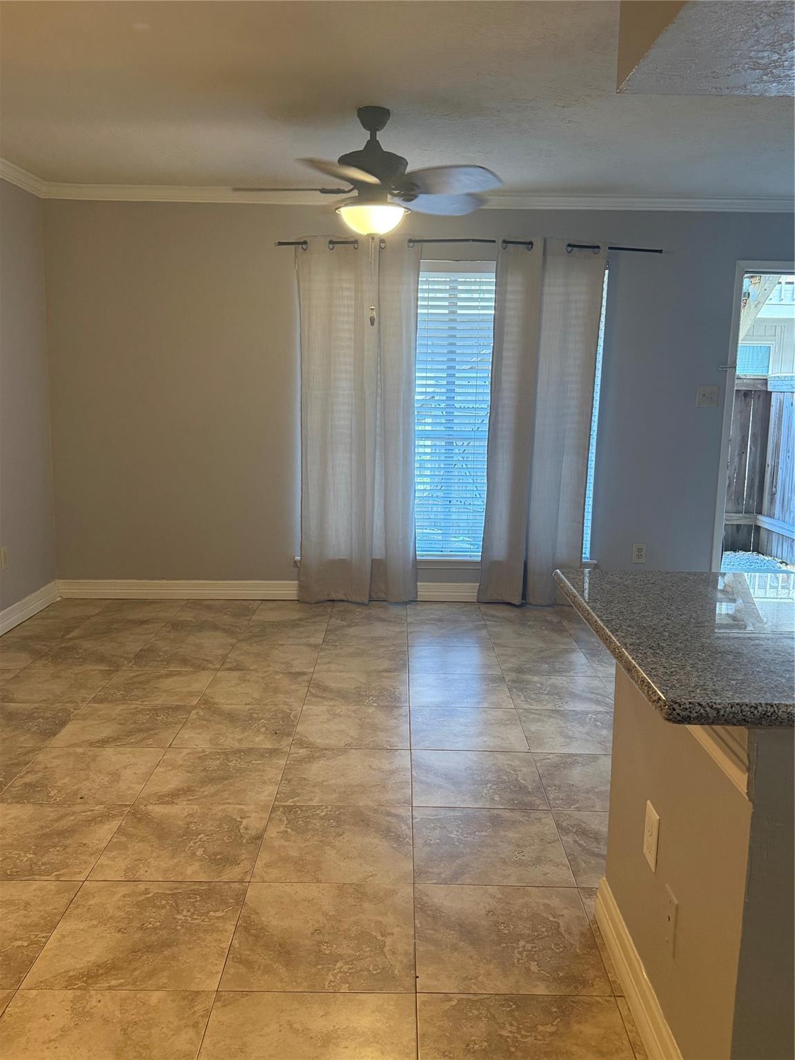 3919 Fairmont Parkway 205