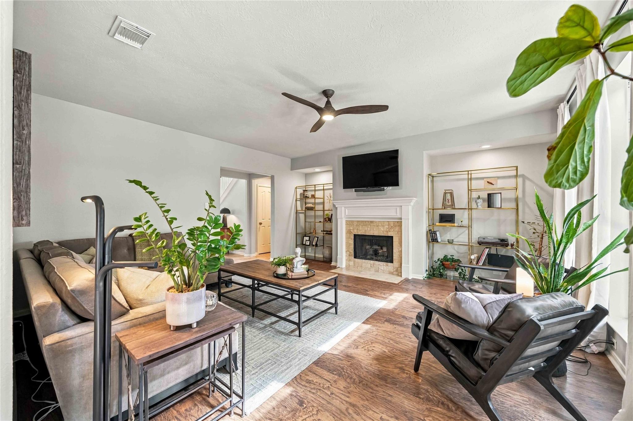 3502 Miraglen Drive