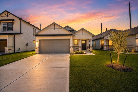 Photo of 6643 Escondido Dr DR, Rosharon, TX 77583 (MLS # 15334595)