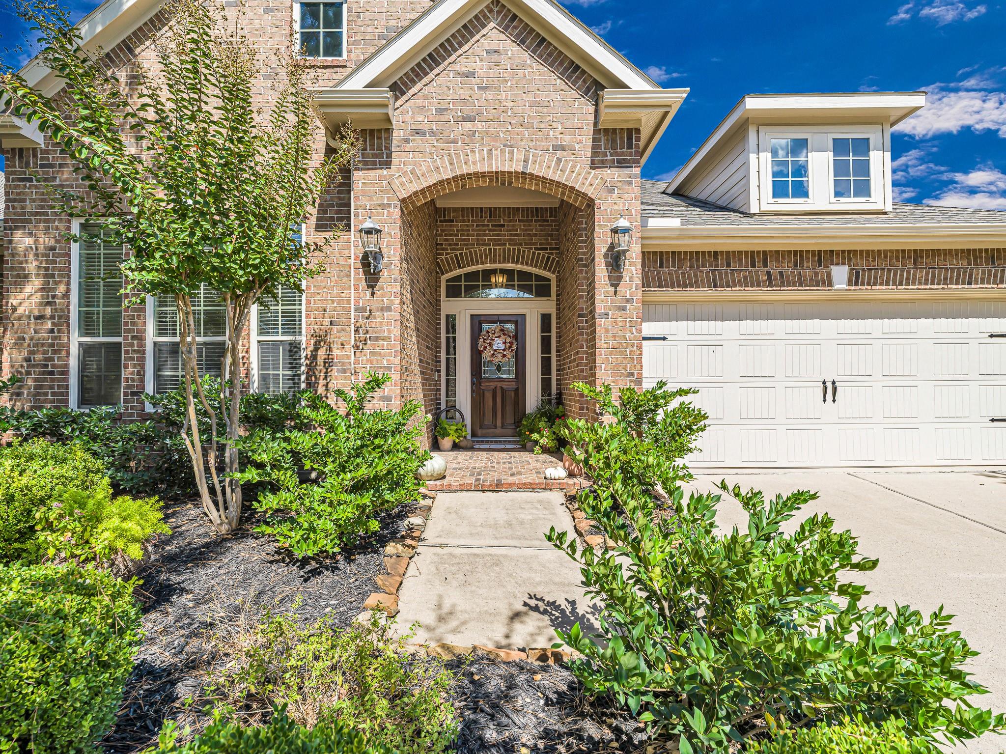 26414 Red Cliff Ridge