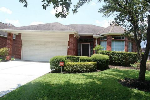 Photo of 812 Featherbrook Court, Sugar Land, TX 77479 (MLS # 29734285)