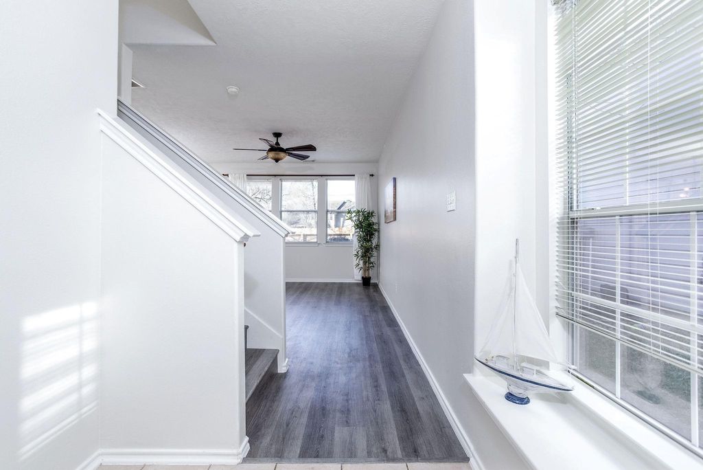 Photo of 63 Summerhaze Circle, The Woodlands, TX 77382 (MLS # 62781267)