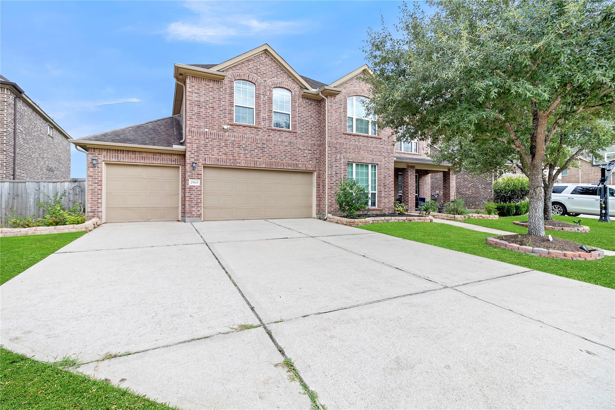 25611 Kearsley Drive