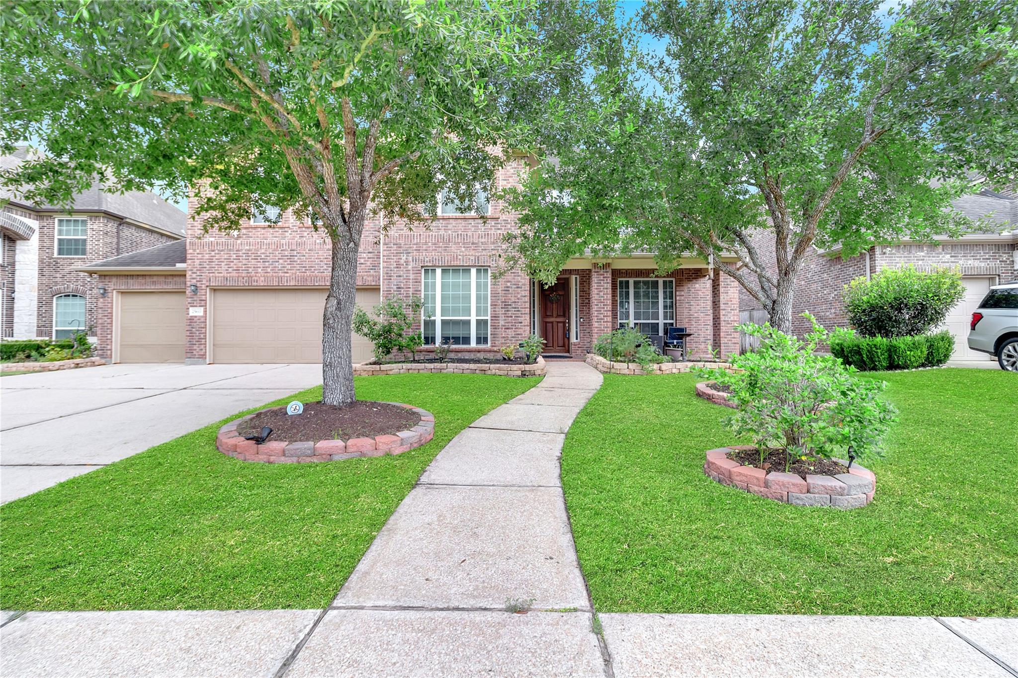 25611 Kearsley Drive