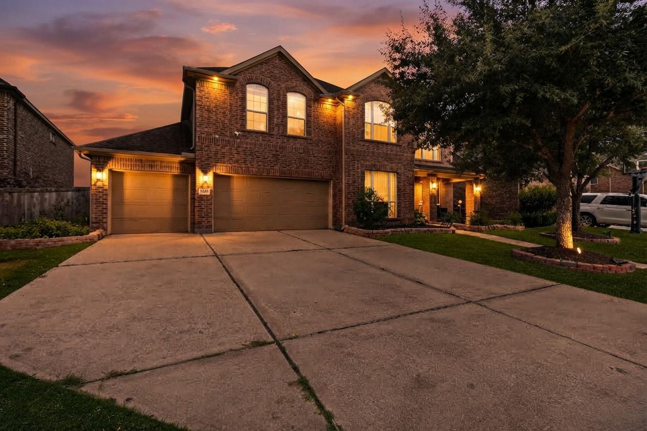 25611 Kearsley Drive