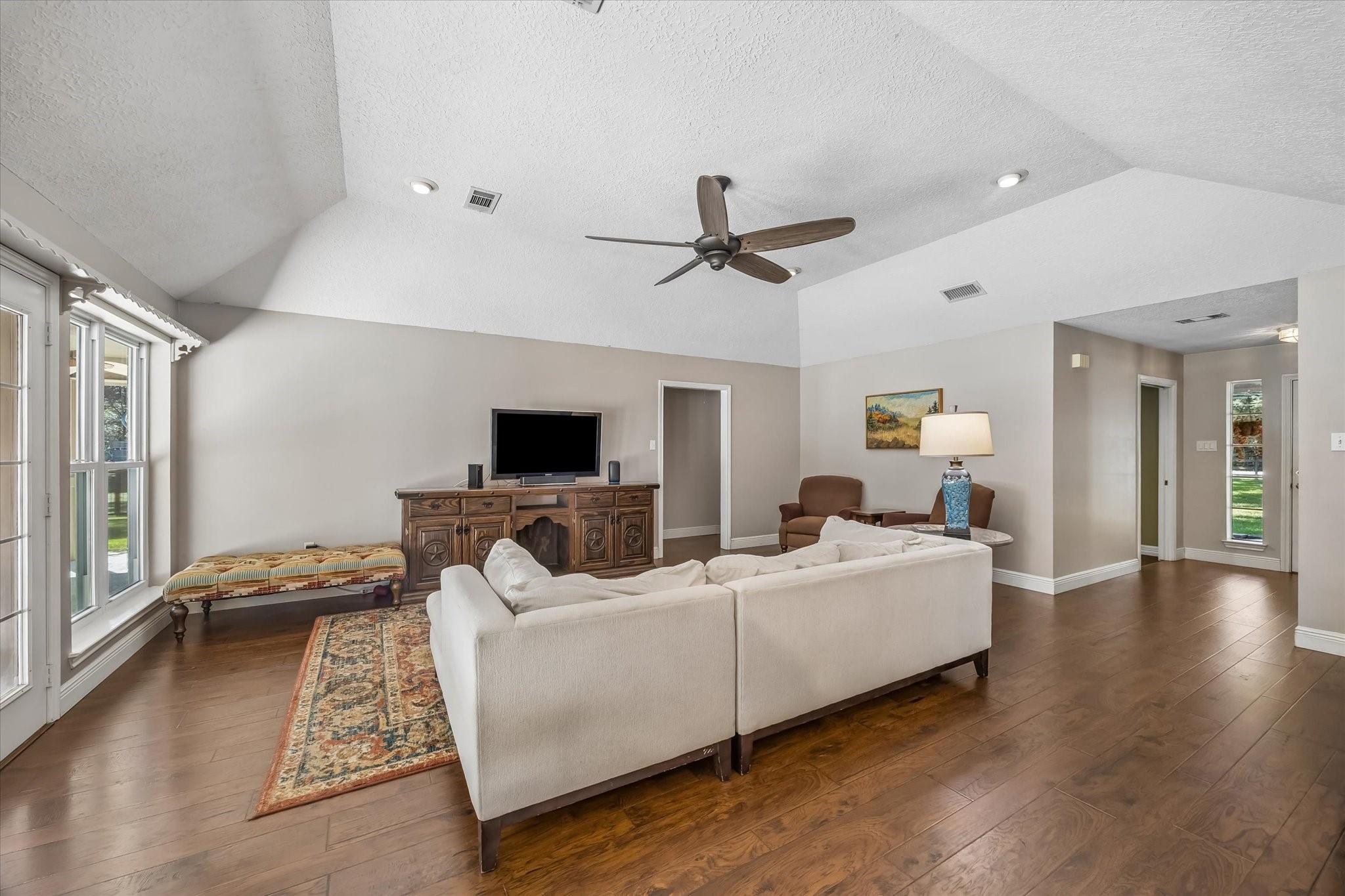 40302 Pipestone Road