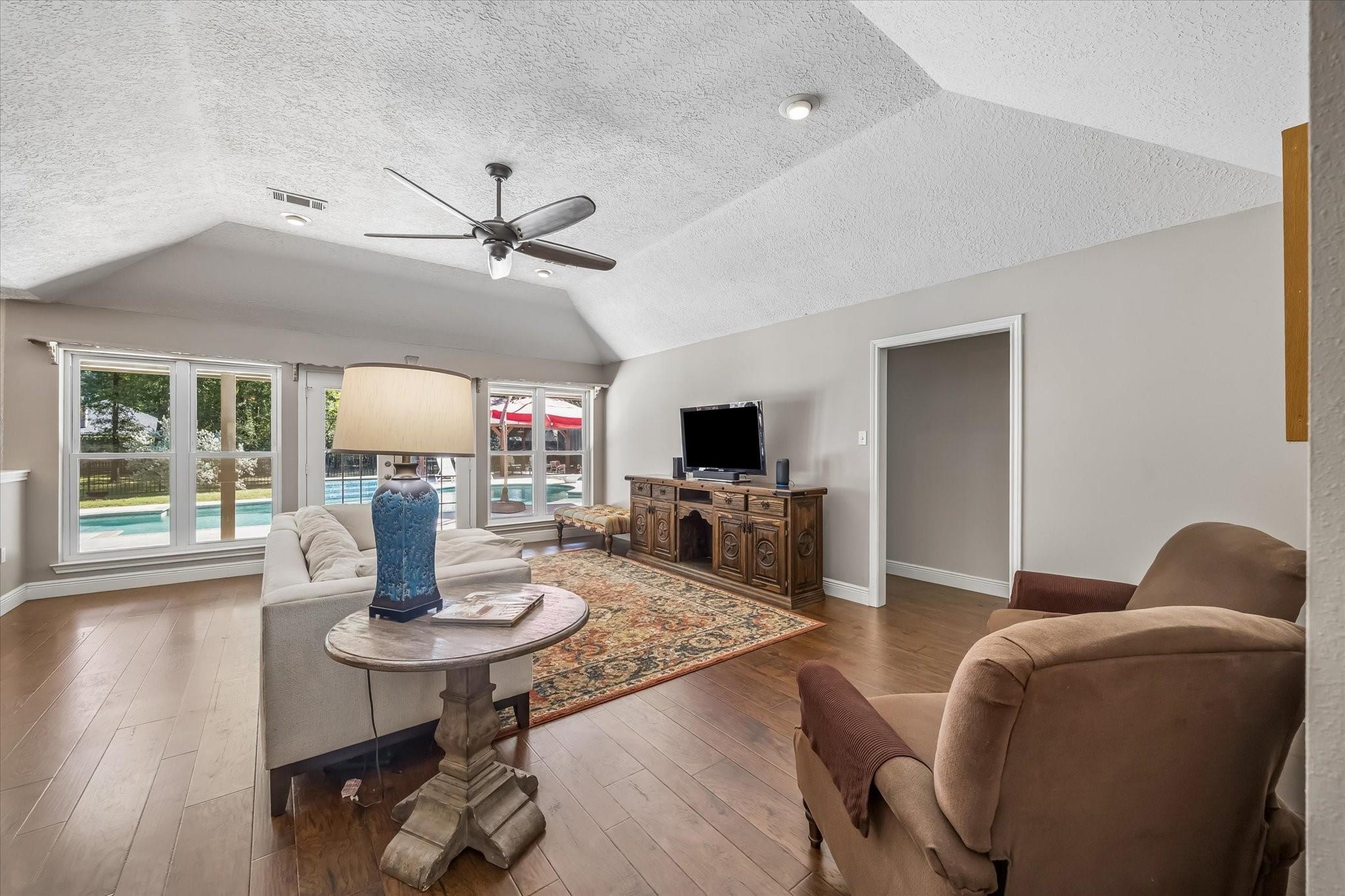 40302 Pipestone Road
