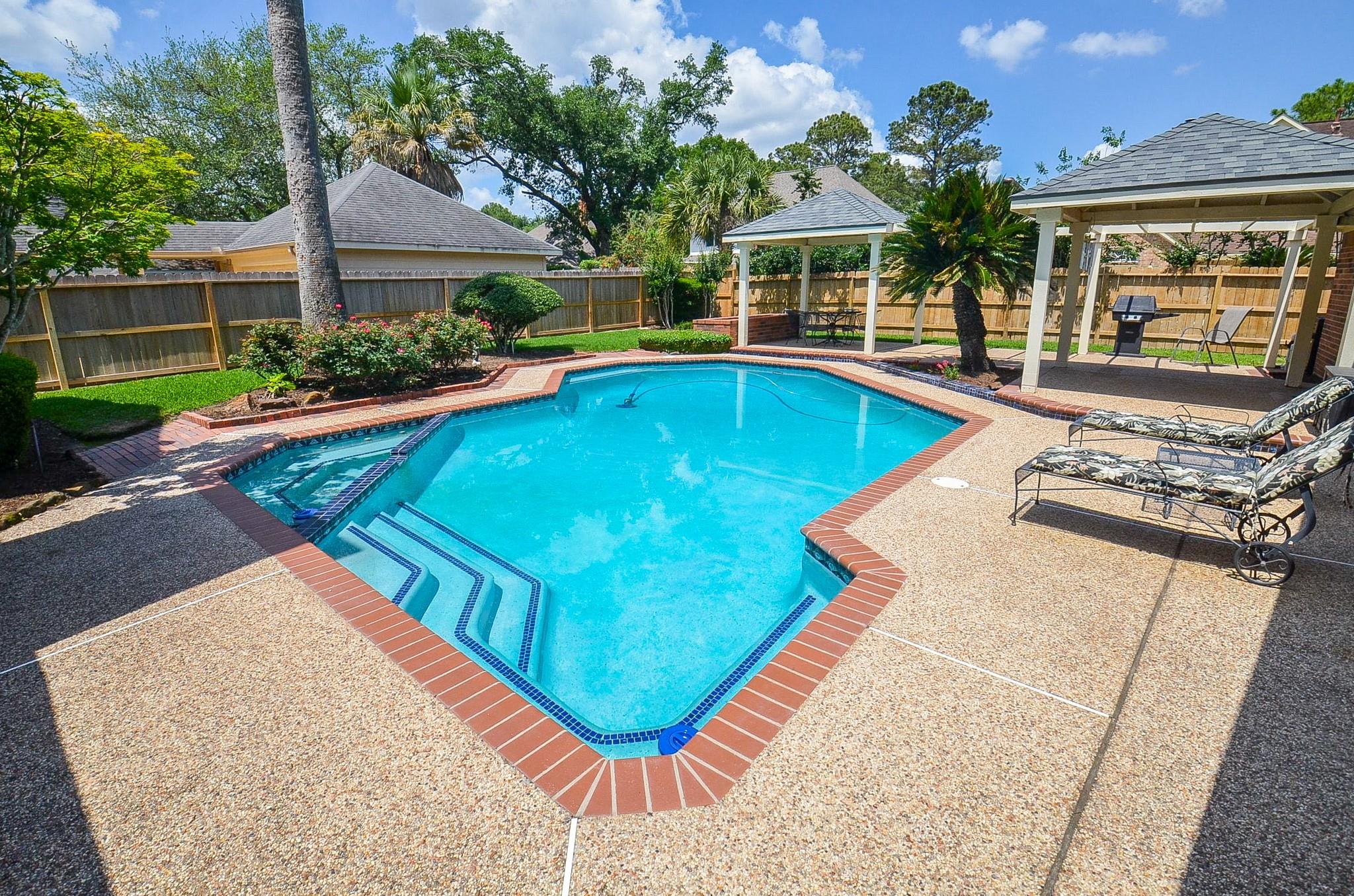 19614 Laurel Park Lane