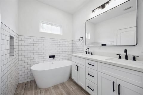 Photo of 2015 Brackenridge Street #B, Houston, TX 77026 (MLS # 96362028) Photo of 2015 Brackenridge Street #B, Houston, TX 77026 (MLS # 96362028)