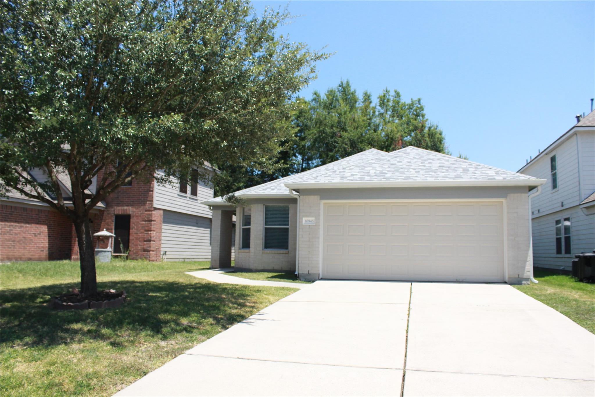 16945 Scenic Knoll
