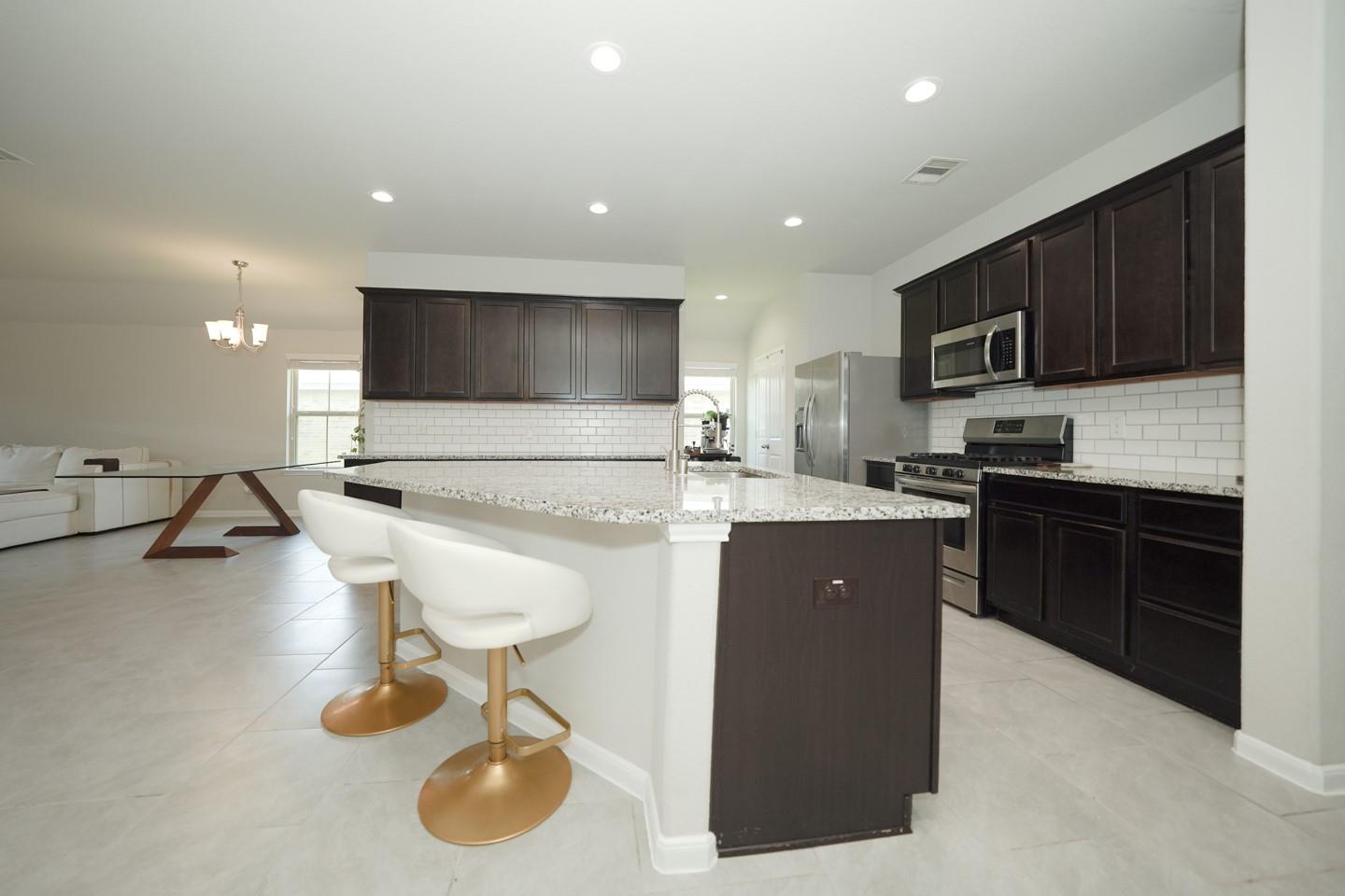 3903 Mcdonough Way