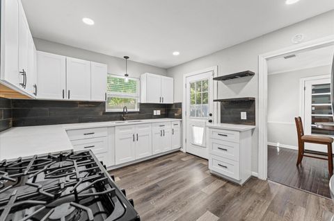 Photo of 921 22nd Avenue N, Texas City, TX 77590 (MLS # 85513511)