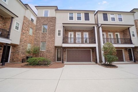 924 W 20th Street A Houston TX 77008