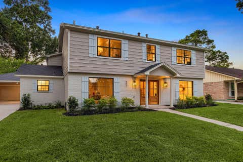 Photo of 807 Pinesap Drive, Houston, TX 77079 (MLS # 27713169)