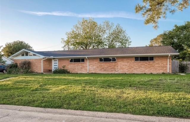 4800 Country Club View