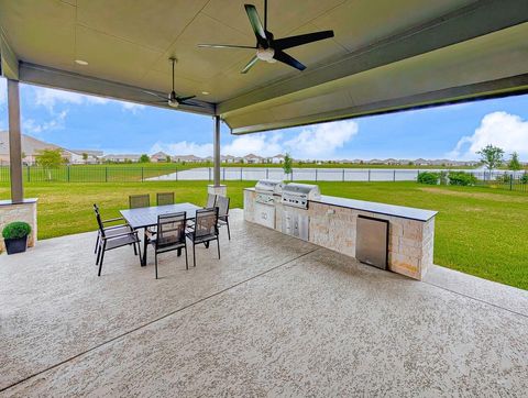 Photo of 608 Santa Rosa Hills Drive, Katy, TX 77493 (MLS # 10650874)